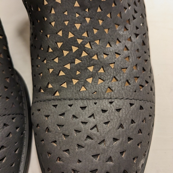 ๐ค Naturalizer Wanita Perforated Ankle Booties, 8W, NWOB - Picture 12 of 12